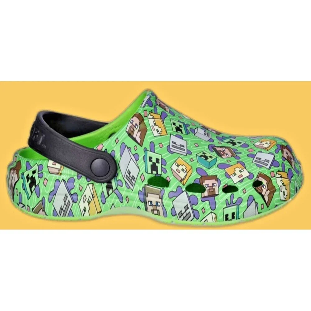 Minecraft Boys Green Pixel EVA Clog Shoes Water Sandals Size 4 NWT